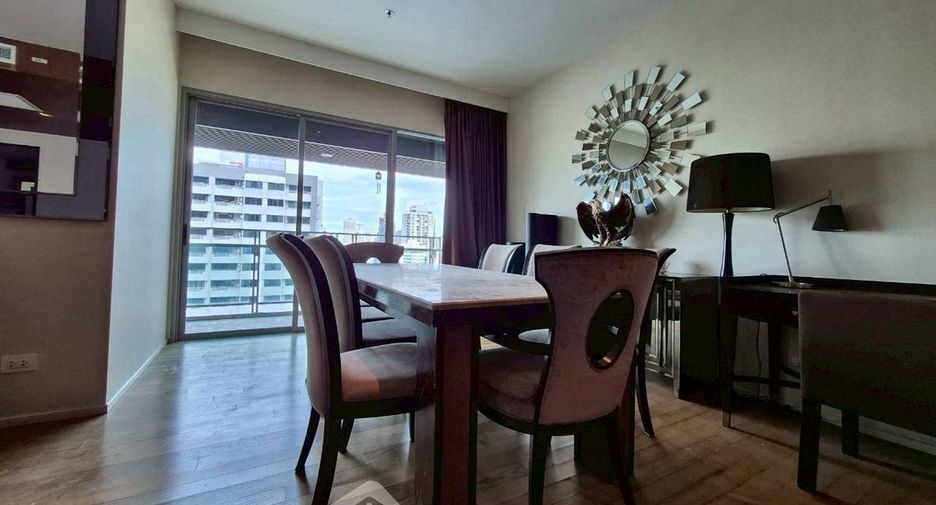 Wohnung zur Miete mit 3 Zimmer in Khlong Toei, Bangkok