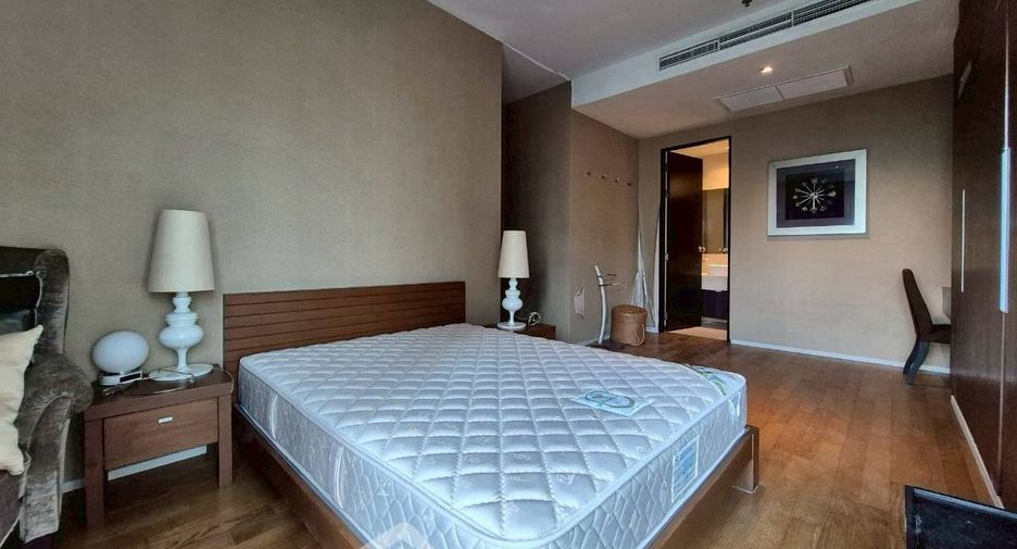 Wohnung zur Miete mit 3 Zimmer in Khlong Toei, Bangkok