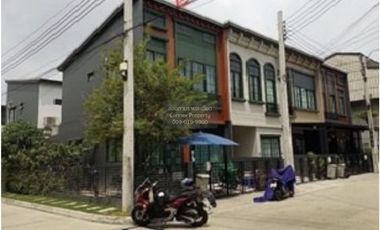 For sale 2 bedrooms townhouse in Bang Phli, Samut Prakan