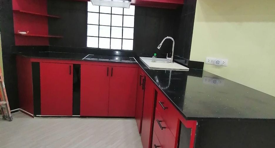 出售 2 卧室 公寓 在 Khlong Toei, 曼谷
