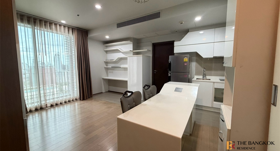 For rent 1 bed condo in Pathum Wan, Bangkok