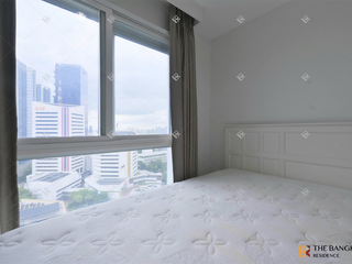 For rent 2 bedrooms condo in Huai Khwang, Bangkok