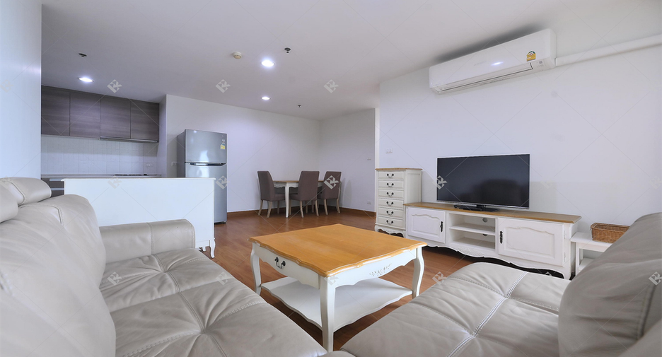Condo en alquiler de 2 habitaciones en Huai Khwang, Bangkok