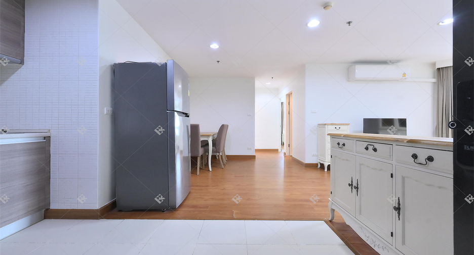 Condo en alquiler de 2 habitaciones en Huai Khwang, Bangkok