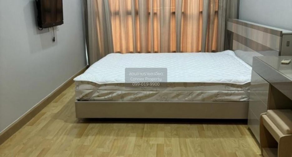 Аренда 2 спальни кондо в Ратчатхещи, Бангкок
