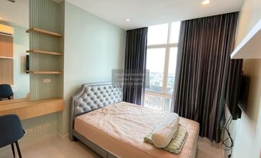For rent 2 bedrooms condo in Phra Khanong, Bangkok