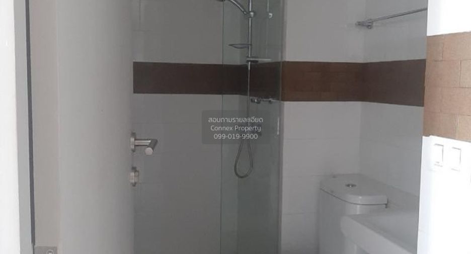 For rent 2 bedrooms condo in Phra Khanong, Bangkok