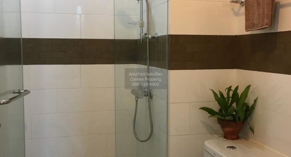 For rent 2 bedrooms condo in Phra Khanong, Bangkok