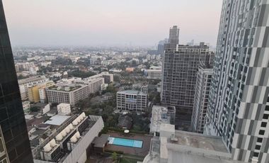 For rent 2 bedrooms condo in Phra Khanong, Bangkok