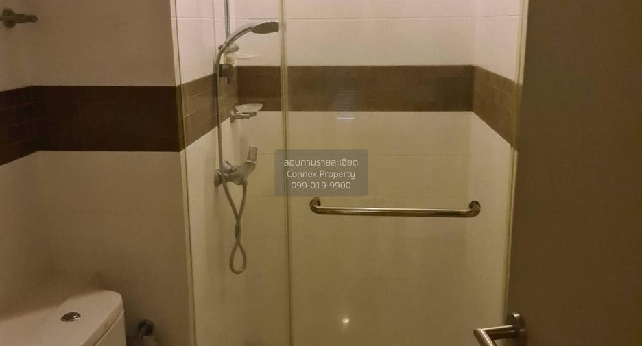 For rent 2 bedrooms condo in Phra Khanong, Bangkok