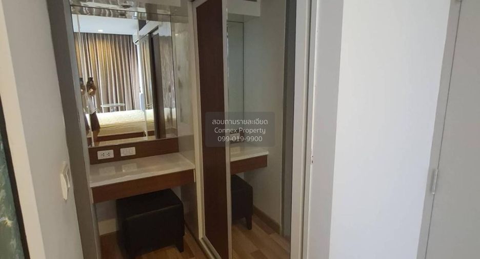 For rent 2 bedrooms condo in Phra Khanong, Bangkok
