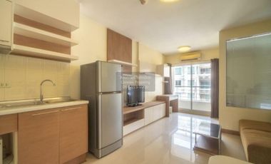 Wohnung zur Miete mit 1 Zimmer in Huai Khwang, Bangkok