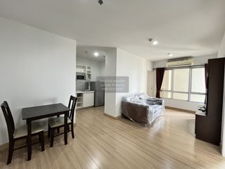 For rent 2 bedrooms condo in Thon Buri, Bangkok