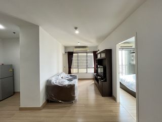 For rent 2 bedrooms condo in Thon Buri, Bangkok