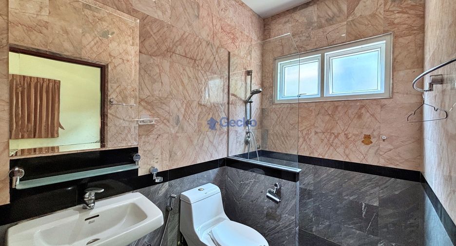 For rent 3 ベッドルーム house in Bang Lamung, Chonburi