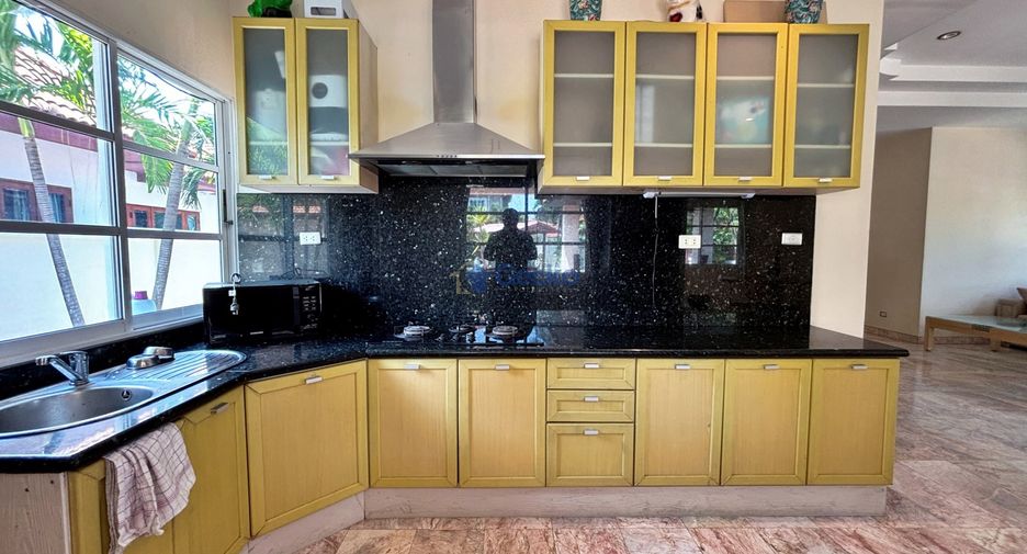 For rent 3 ベッドルーム house in Bang Lamung, Chonburi
