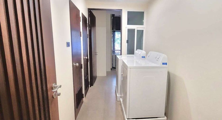 For rent 4 ベッドルーム condo in Khlong Toei, Bangkok