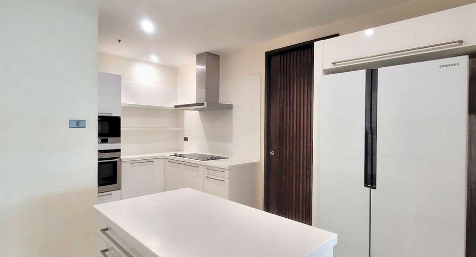 For rent 4 ベッドルーム condo in Khlong Toei, Bangkok