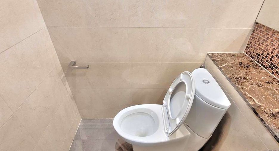 For rent 4 ベッドルーム condo in Khlong Toei, Bangkok