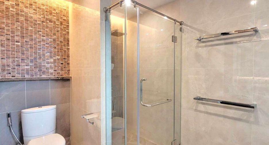 For rent 4 ベッドルーム condo in Khlong Toei, Bangkok