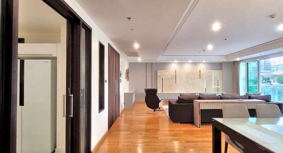 For rent 4 ベッドルーム condo in Khlong Toei, Bangkok