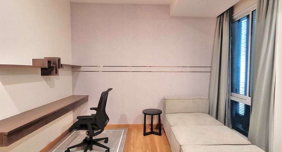 For rent 4 ベッドルーム condo in Khlong Toei, Bangkok