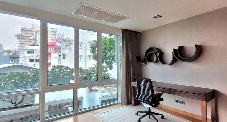 For rent 4 ベッドルーム condo in Khlong Toei, Bangkok