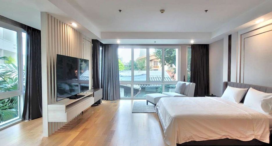 For rent 4 ベッドルーム condo in Khlong Toei, Bangkok