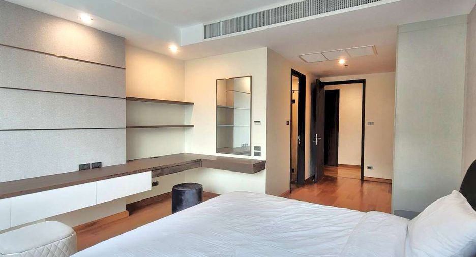 For rent 4 ベッドルーム condo in Khlong Toei, Bangkok