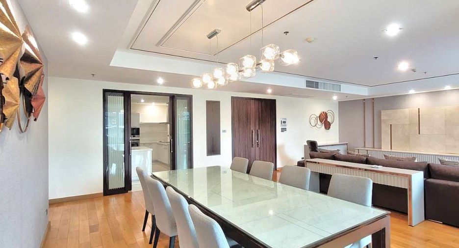 For rent 4 ベッドルーム condo in Khlong Toei, Bangkok