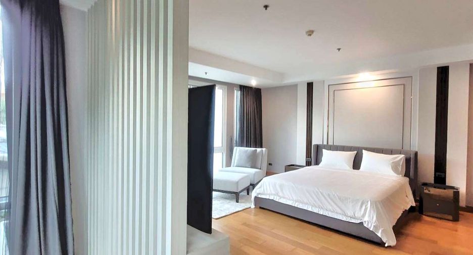 For rent 4 ベッドルーム condo in Khlong Toei, Bangkok