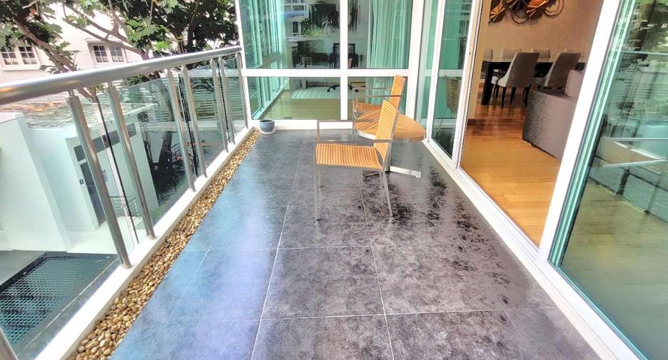 For rent 4 ベッドルーム condo in Khlong Toei, Bangkok