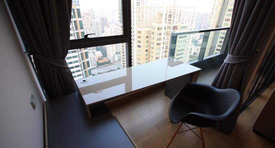 Wohnung zur Miete mit 2 Zimmer in Khlong Toei, Bangkok