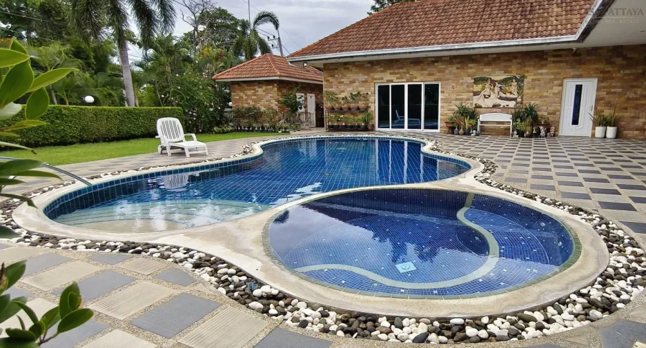 Villa en venta de 3 habitaciones en Bang Lamung, Chonburi