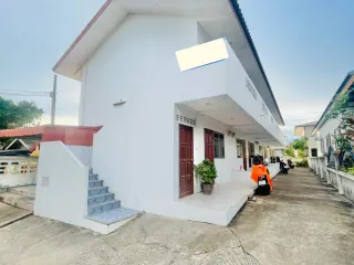 À vendre 14 chambres hôtel à Bang Lamung, Chonburi