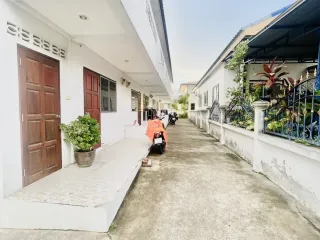 À vendre 14 chambres hôtel à Bang Lamung, Chonburi