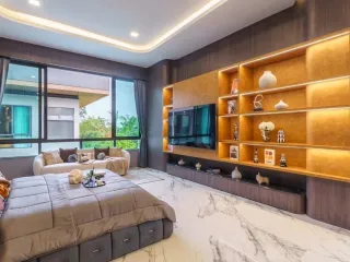 Villa zum Kauf mit 6 Zimmer in Bang Lamung, Chonburi