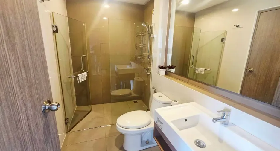 For rent 1 bed condo in Bang Lamung, Chonburi