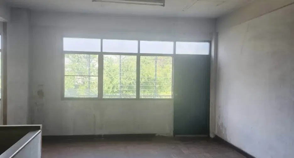 Casa en venta de 5 habitaciones en Phra Khanong, Bangkok