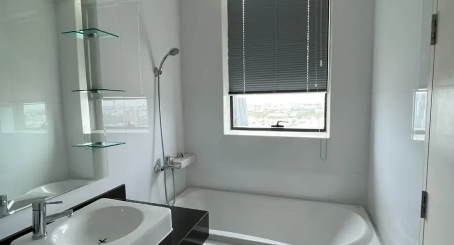 For sale 3 bedrooms condo in Pak Kret, Nonthaburi