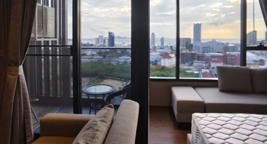 For sale 1 bed condo in Bang Lamung, Chonburi