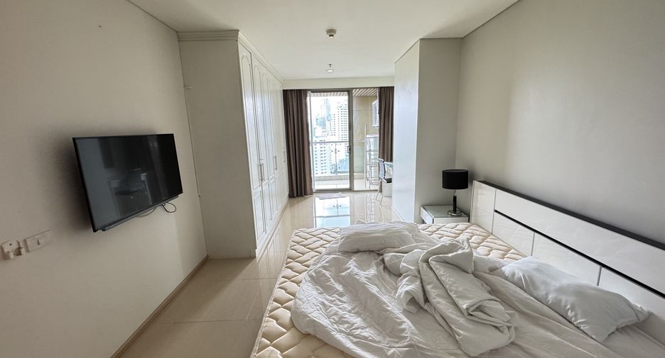 À louer 3 chambres condo à Khlong Toei, Bangkok
