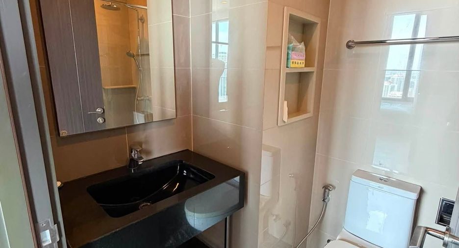 For sale and for rent 2 bedrooms condo in Khlong Toei, Bangkok