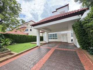 Haus zur Miete mit 3 Zimmer in Prawet, Bangkok