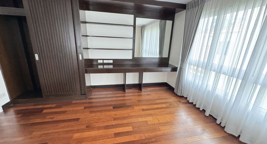 For rent 3 bedrooms house in Prawet, Bangkok