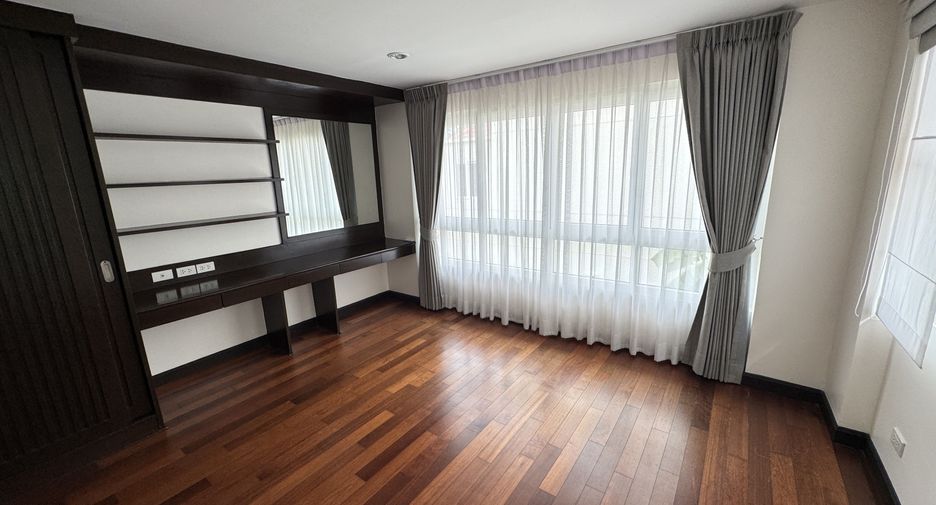 For rent 3 bedrooms house in Prawet, Bangkok
