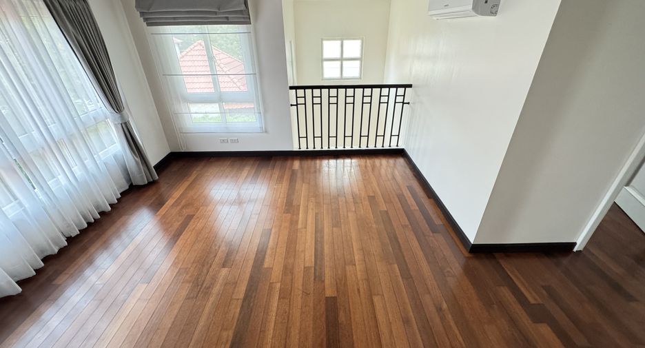 For rent 3 bedrooms house in Prawet, Bangkok