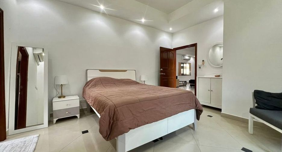 For sale 3 bedrooms villa in Jomtien, Pattaya