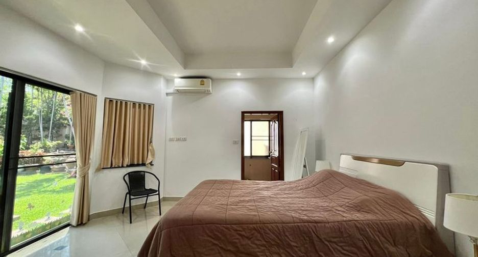 For sale 3 bedrooms villa in Jomtien, Pattaya