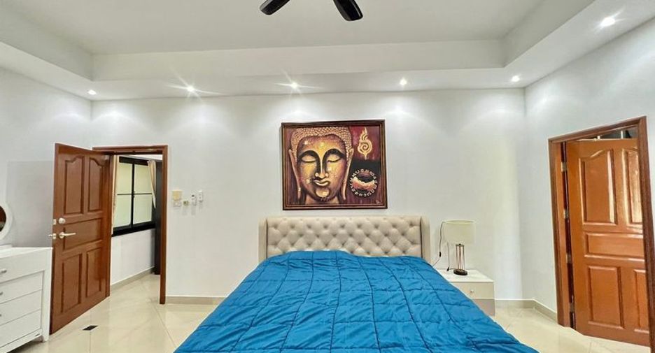 For sale 3 bedrooms villa in Jomtien, Pattaya